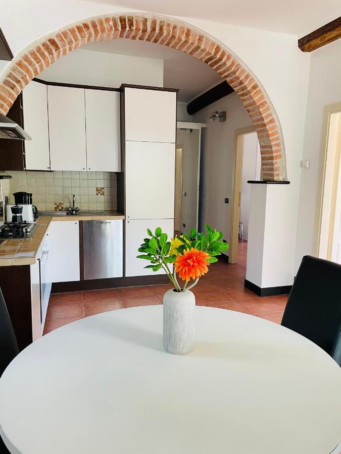 La Casa Di Giulia Apartment With Air Conditioning, Wifi And Private Parking Rapallo Buitenkant foto